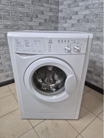 Стиральная машина Indesit WISL 102